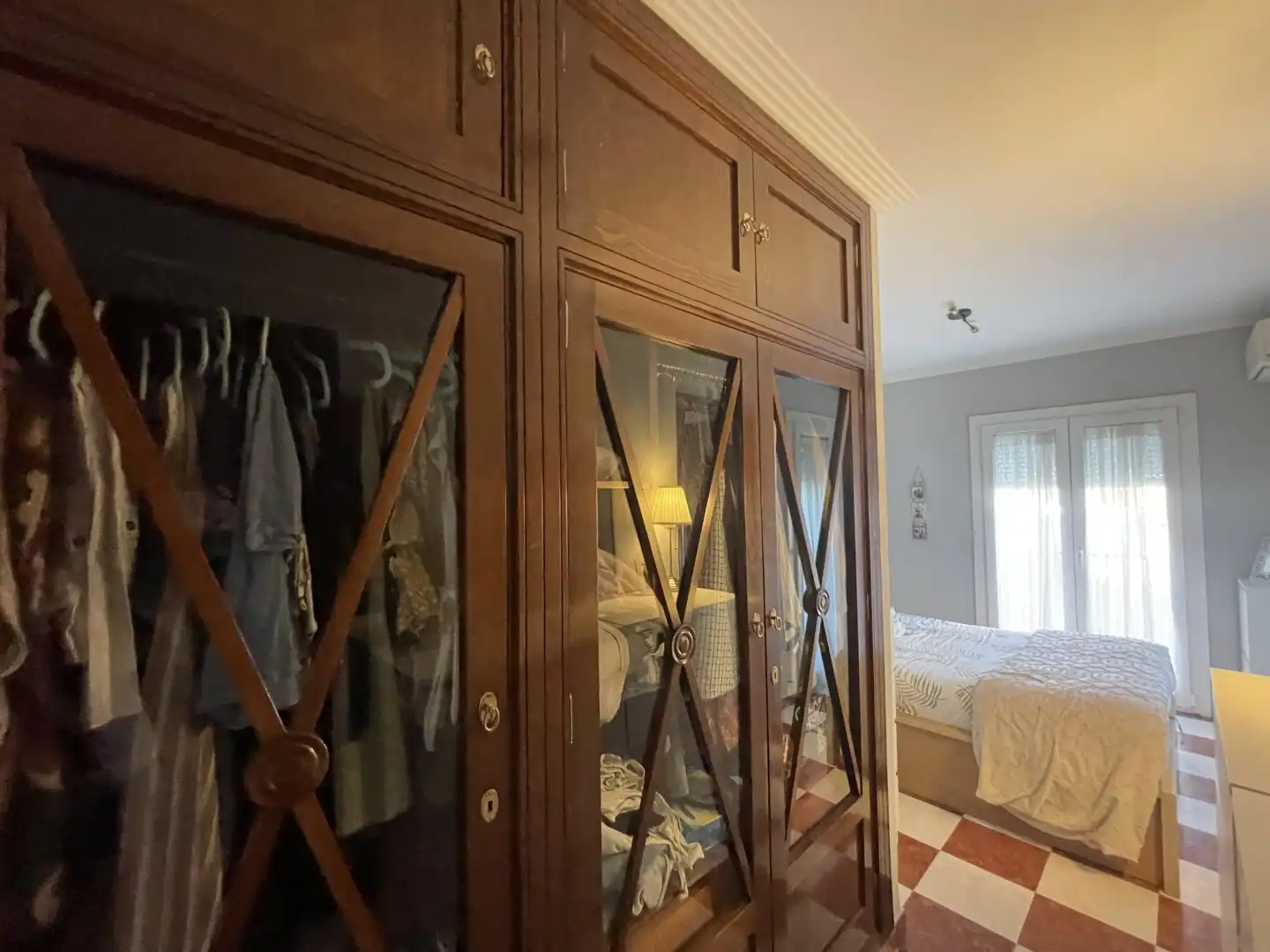 Schlafzimmer von Einfamilien-Reihenhaus zum Verkauf in Gines mit Klimaanlage, Heizung und Abstellraum