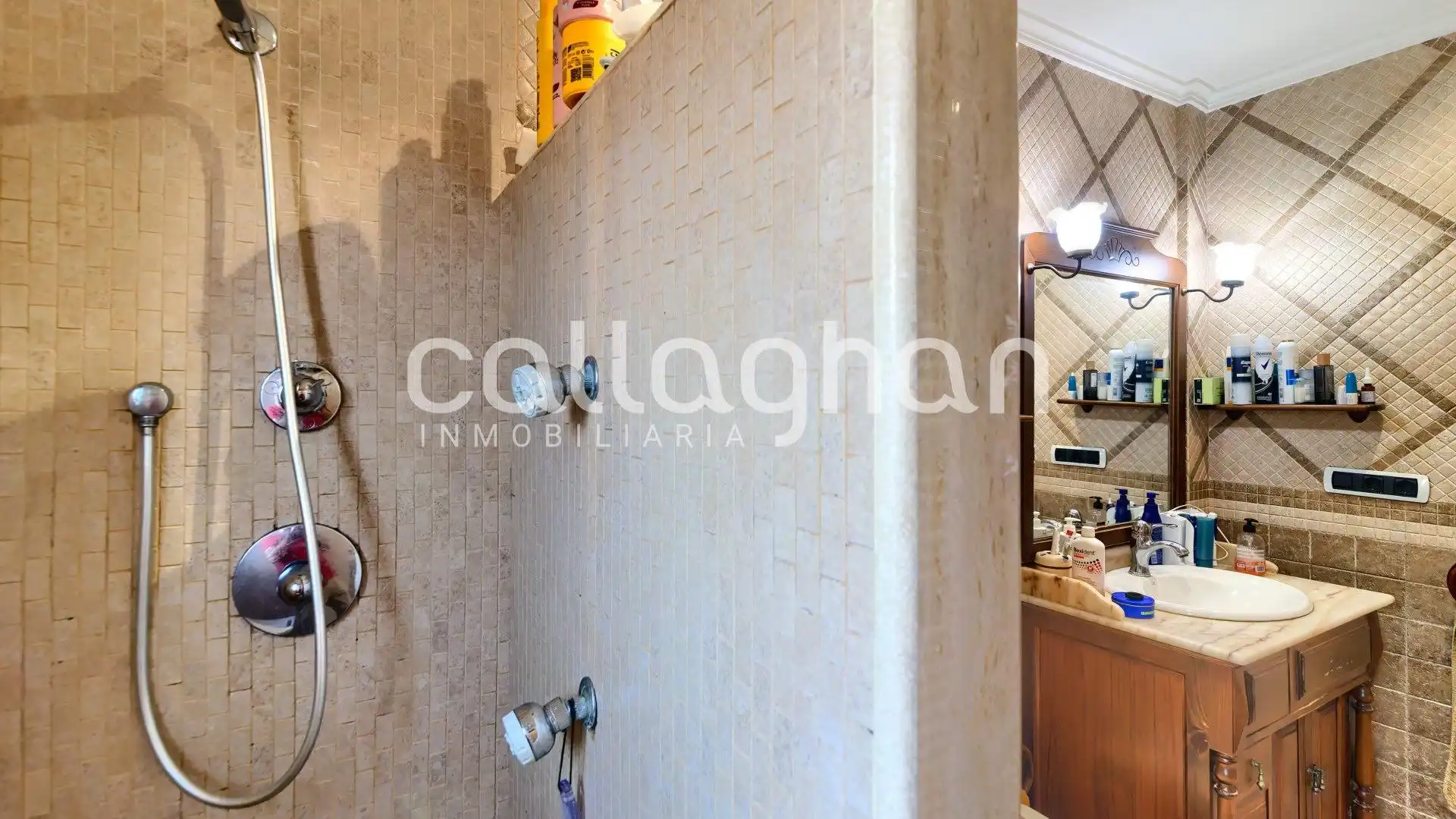 Villa avec balcon à vendre à Corinto - Almarda, imagen 29