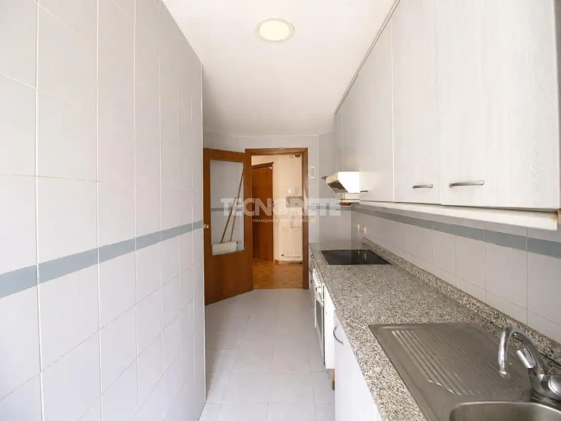 Appartamento con piscina in vendita a Avenida Río Estenilla, imagen 13