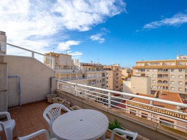 Penthouse with lift for sale in Calle MALDONADO