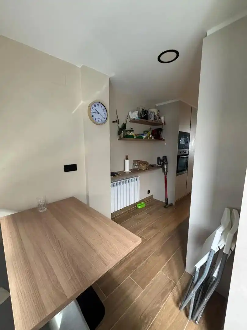 Cocina de Piso en venta en Ourense Capital  con Calefacción, Parquet y Horno