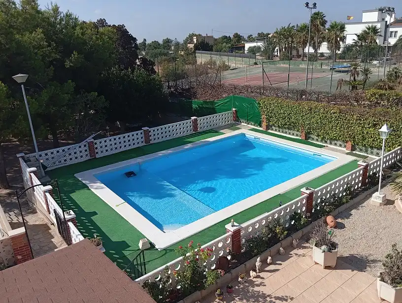 Piscina de Casa o xalet en venda en Elche / Elx amb Aire condicionat, Jardí privat i Terrassa