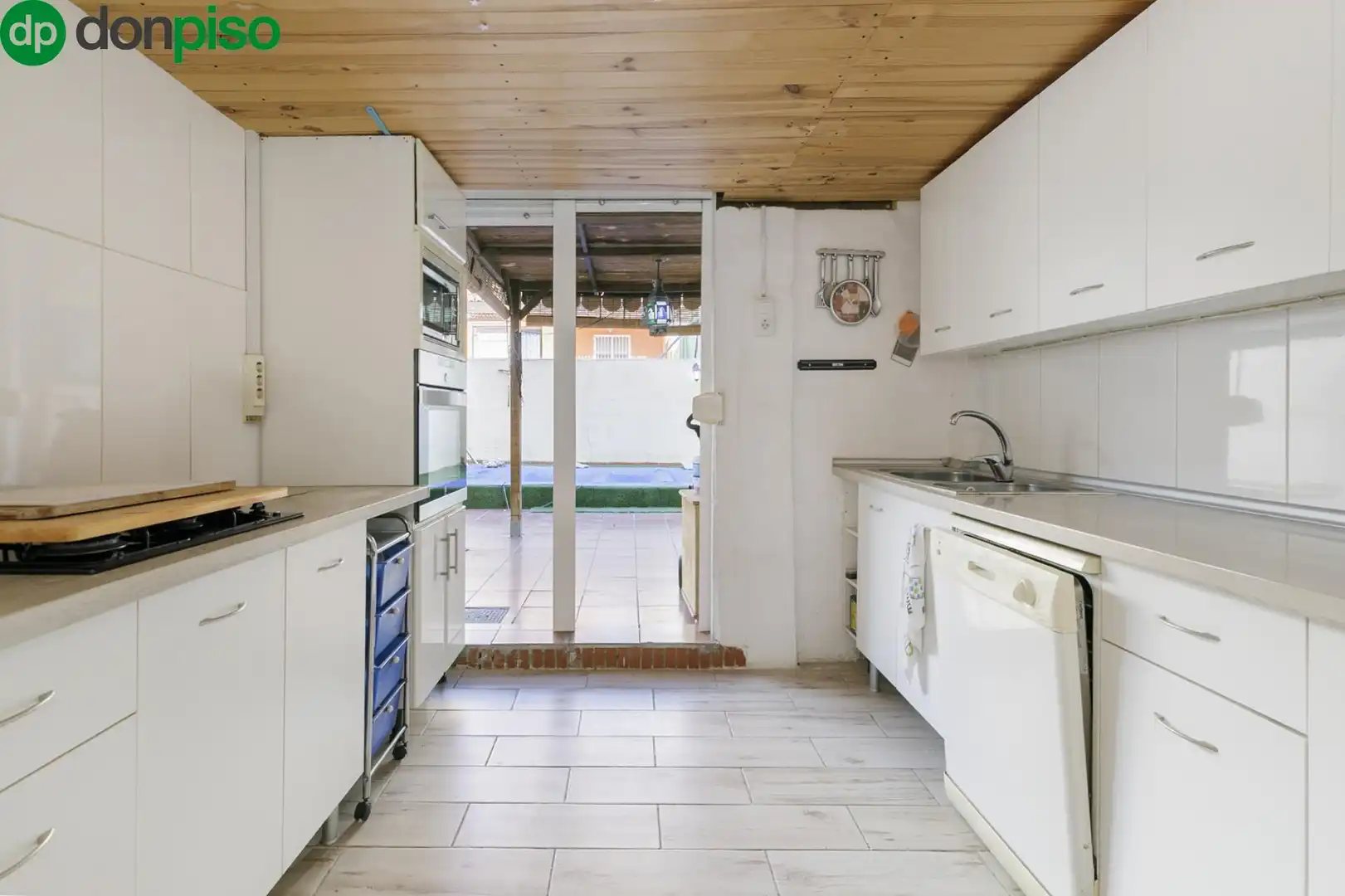 Cocina de Casa adosada en venta en Vegas del Genil con Terraza y Piscina comunitaria