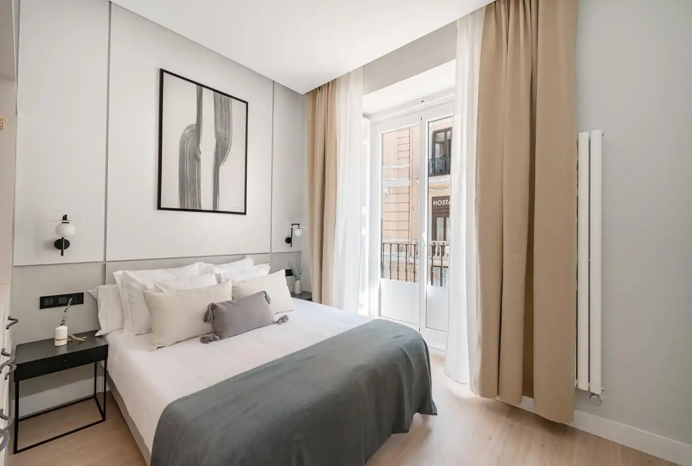Schlafzimmer von Wohnung zum Verkauf in Madrid mit Klimaanlage und Heizung
