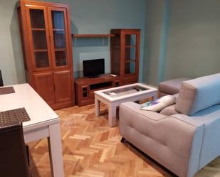 Living room of Apartment to rent in  Toledo Capital  with Air Conditioner and Balcony