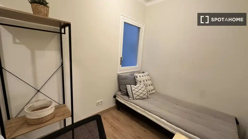 Piso con terraza en alquiler en Eixample, imagen 12
