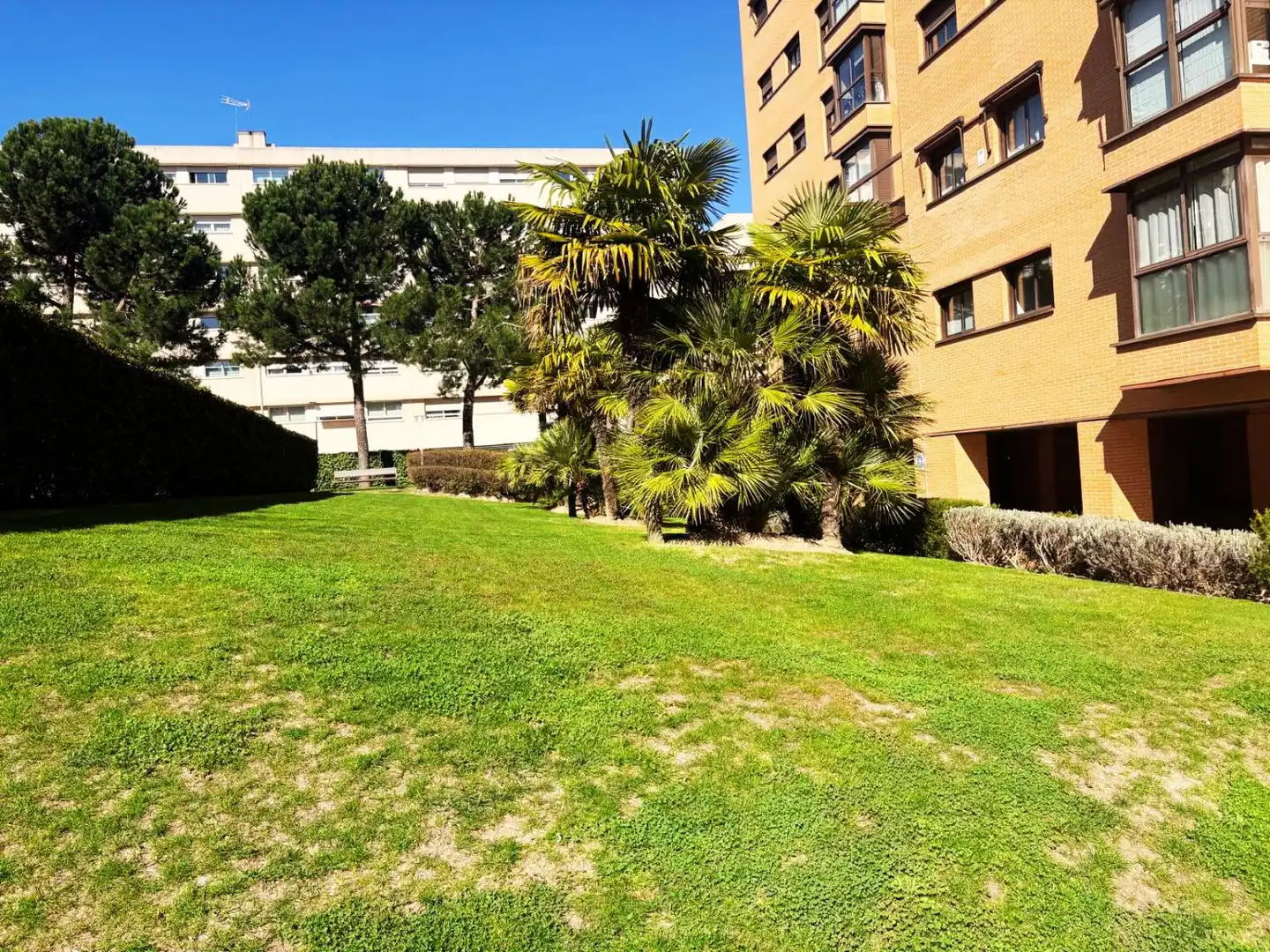 Vista exterior de Piso en venta en Madrid con Aire acondicionado, Calefacción y Trastero