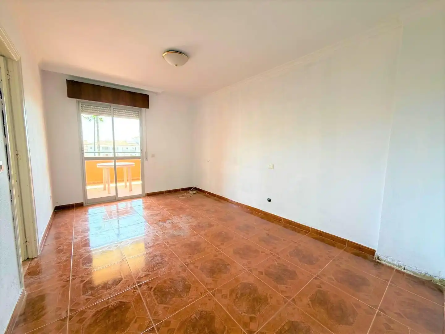Habitación de Piso en venta en Torremolinos con Terraza y Piscina comunitaria