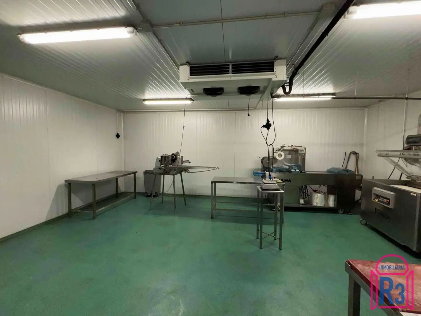 Cuina de Nau industrial en venda en Sariegos amb Calefacció