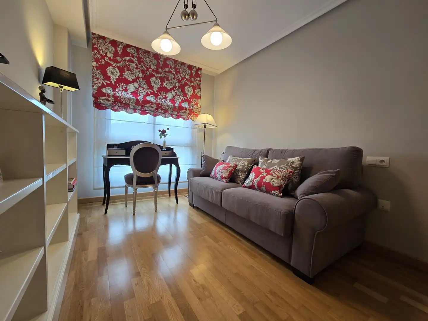 Sala de estar de Piso en venta en Llanes con Calefacción, Terraza y Trastero