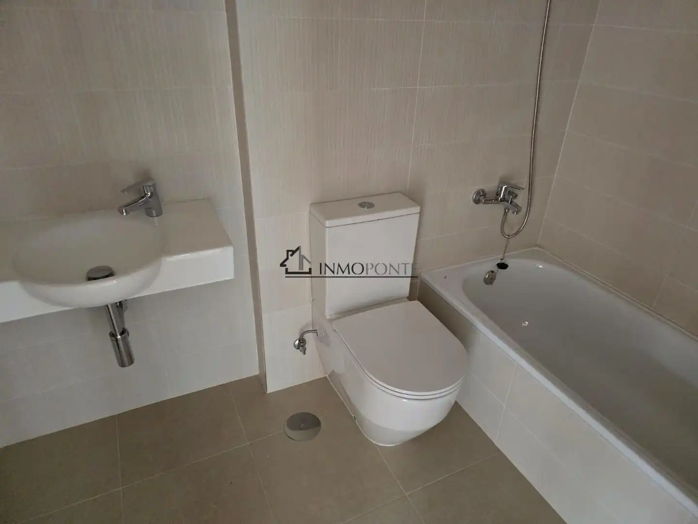 Piso con ascensor en venta en Soutomaior, imagen 24