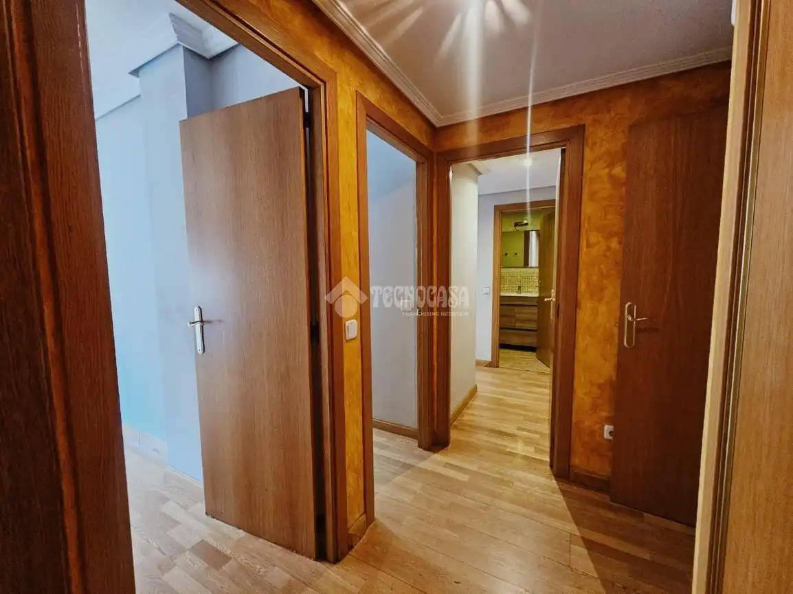 Flat for sale in Parla