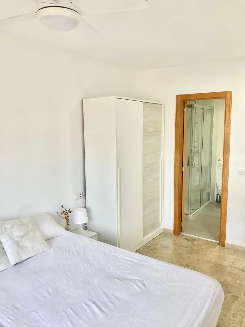 Schlafzimmer von Wohnungen zur Miete in Sant Joan d'Alacant mit Klimaanlage, Heizung und Möbliert