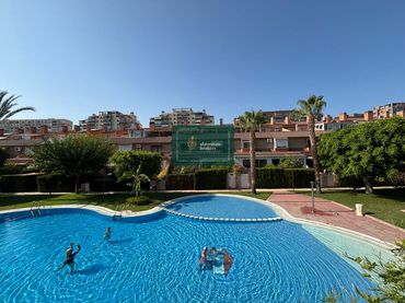 Bungalow con piscina en venta en TRIDENTE, DEL 18