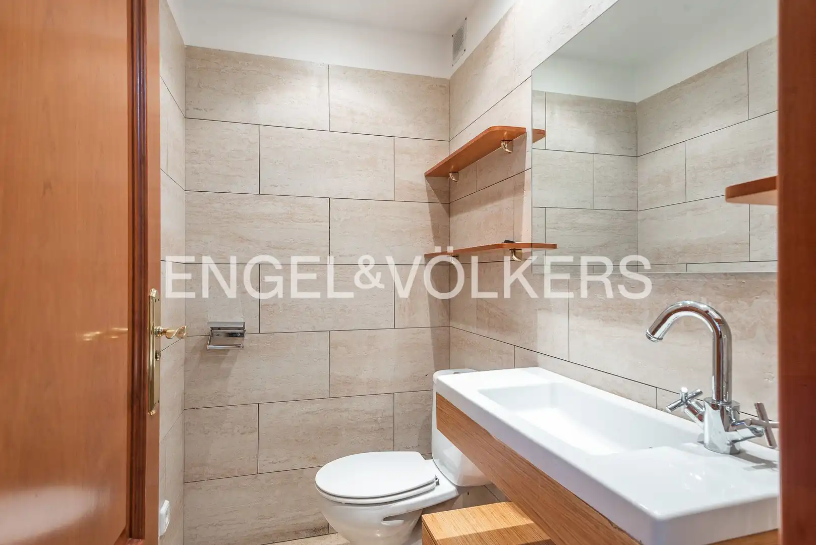 Bathroom of Houses for sale in Molins de Rei  with Air Conditioner, Heating and Private garden