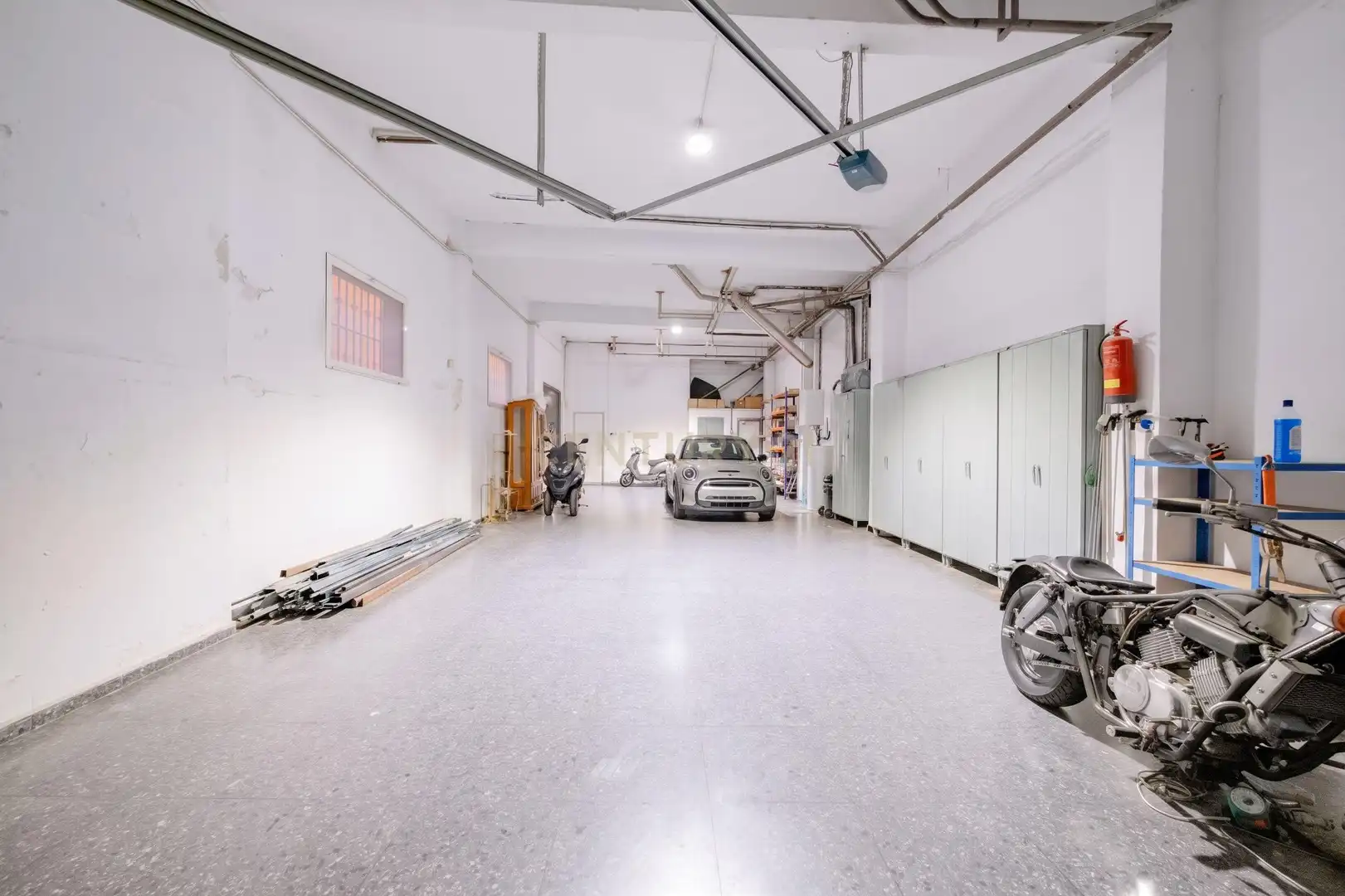 Local comercial en venda a Carrer Doctor Llansol, Alzira, Spain, imagen 2