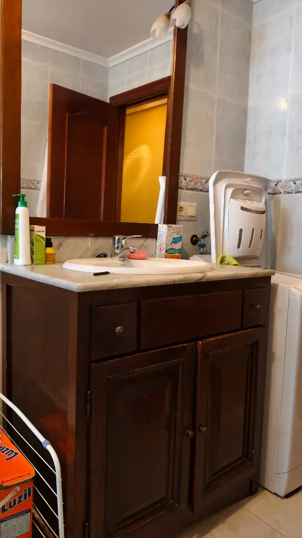 Baño de Piso en venta en Avilés con Calefacción y Parquet