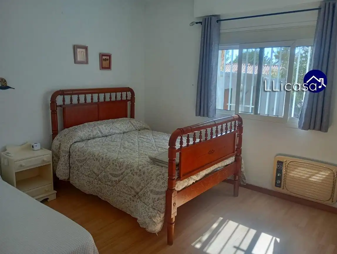 Dormitori de Casa o xalet de lloguer en Olocau amb Calefacció, Jardí privat i Terrassa