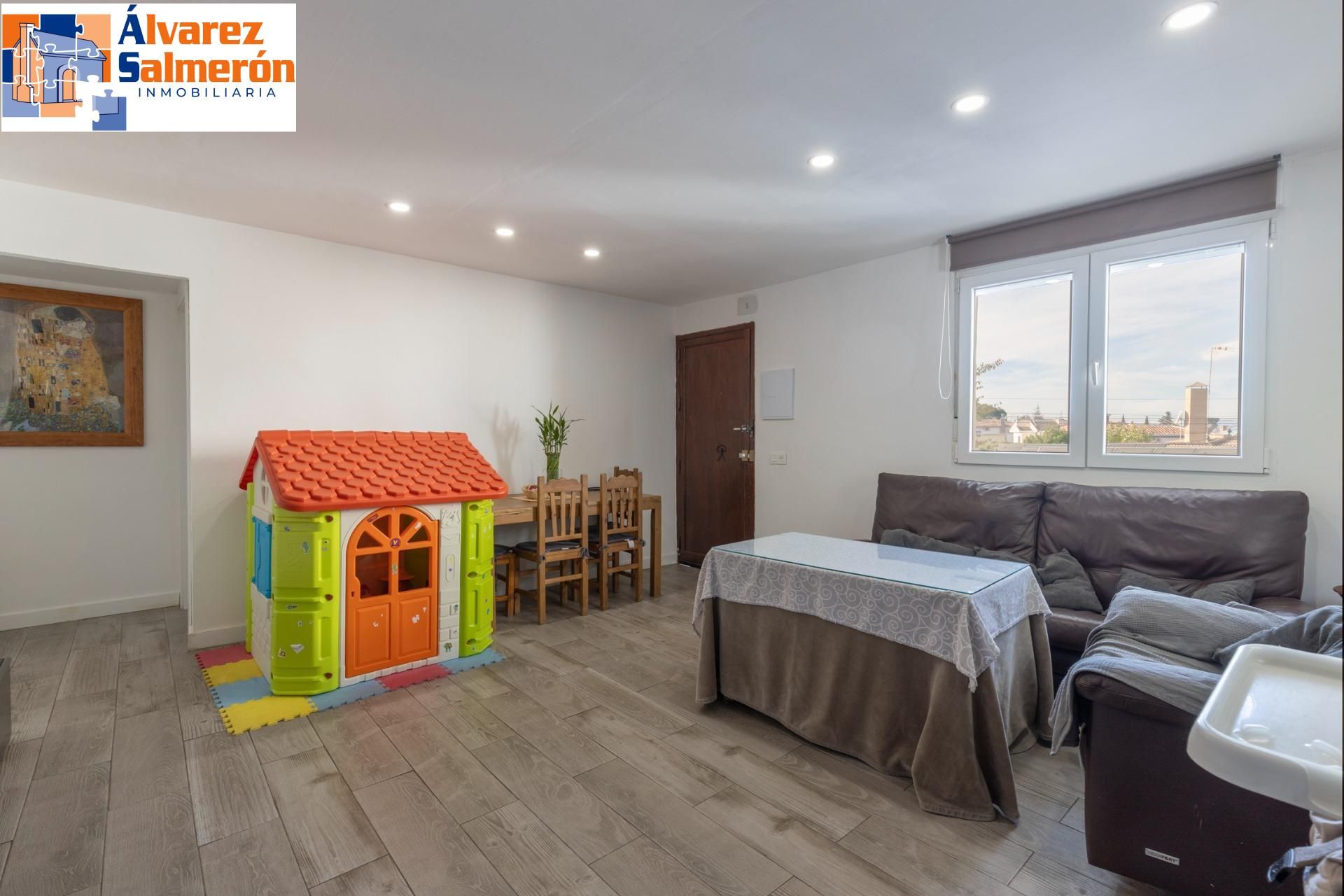 Bedroom of Flat for sale in Monachil  with Air Conditioner