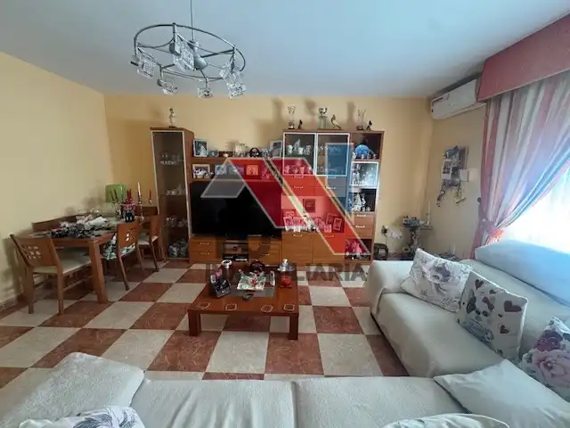 Sala de estar de Casa o chalet en venta en Novés con Terraza y Balcón