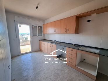Casa bifamiliare in vendita a Carrer Escarlet