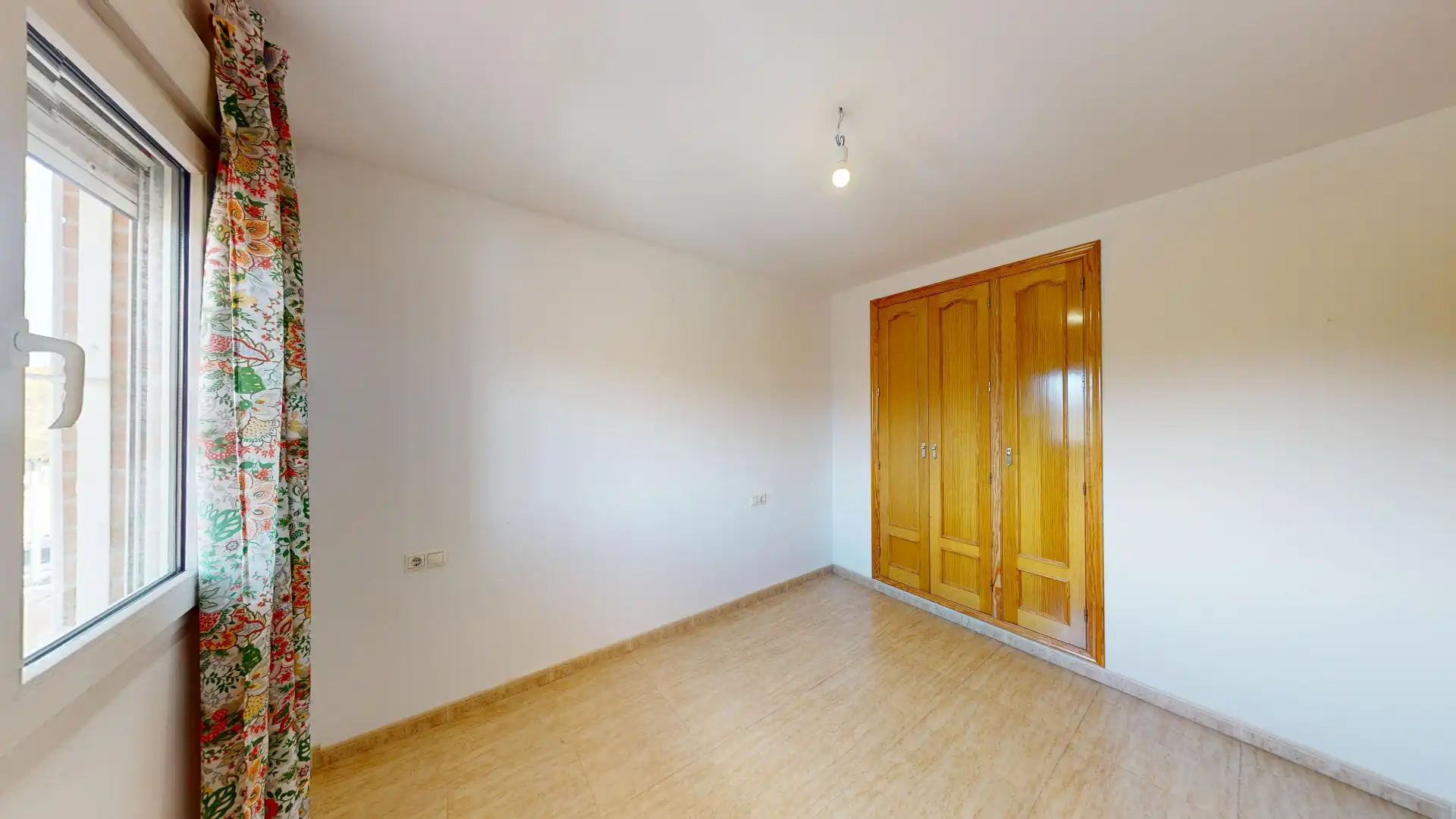Habitación de Casa o chalet en venta en Alicante / Alacant con Aire acondicionado, Jardín privado y Terraza