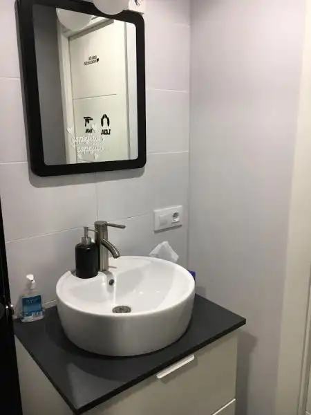Baño de Oficina de alquiler en Salamanca con Amueblado
