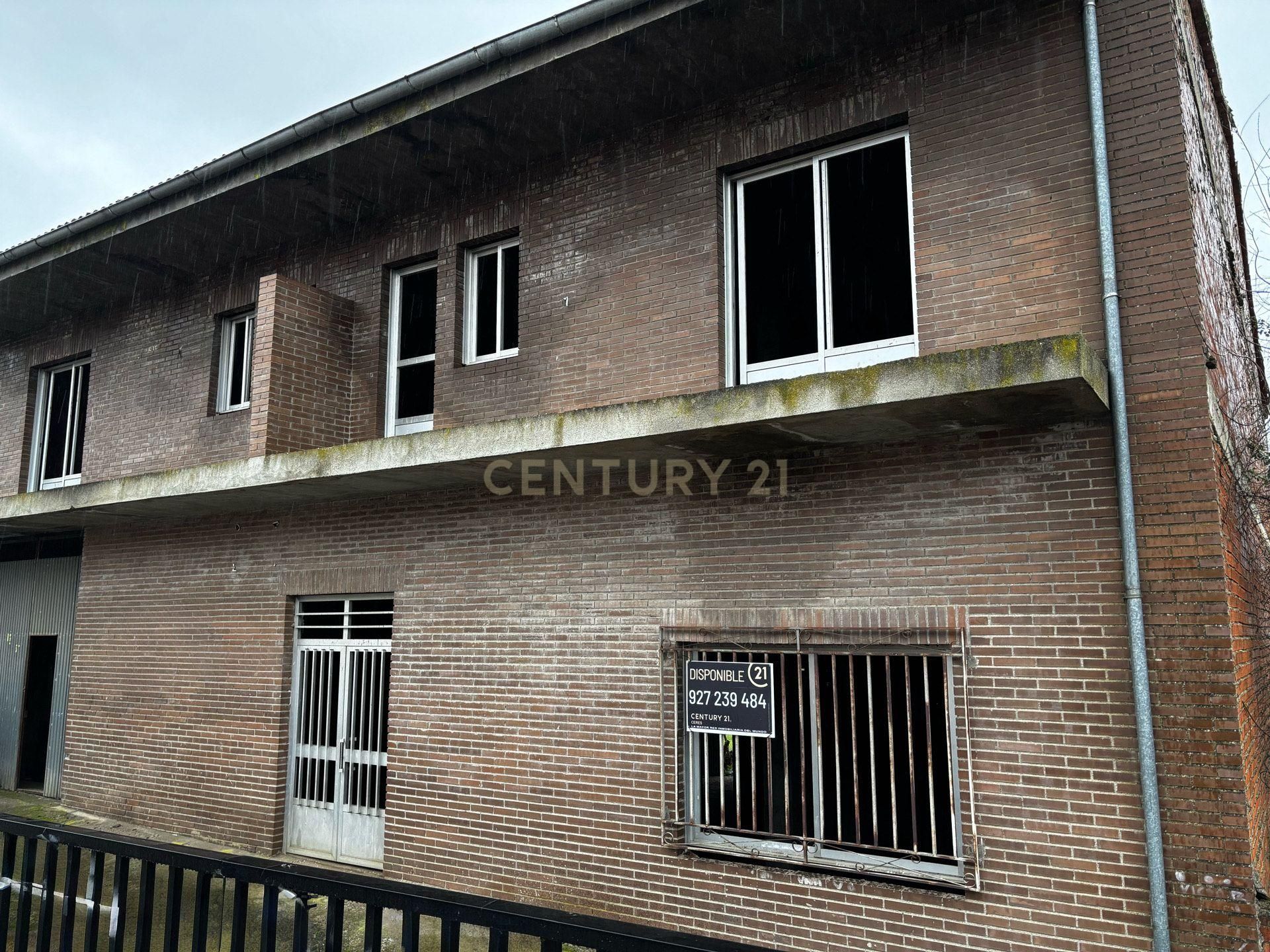 Exterior view of Building for sale in Cerezo