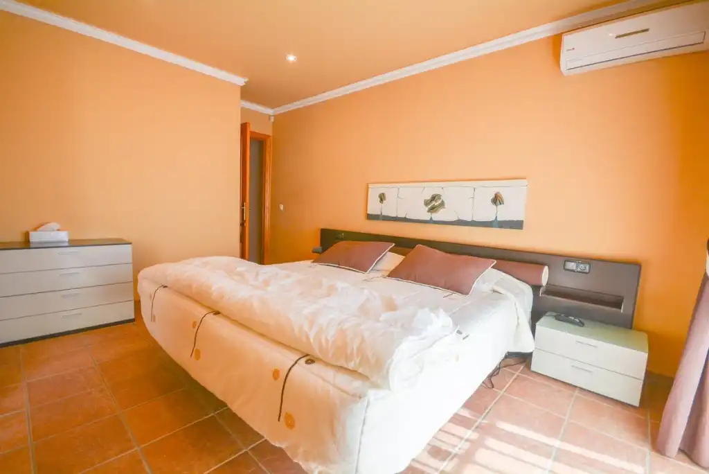 Bedroom of Houses for sale in Benalmádena  with Air Conditioner, Private garden and Terrace