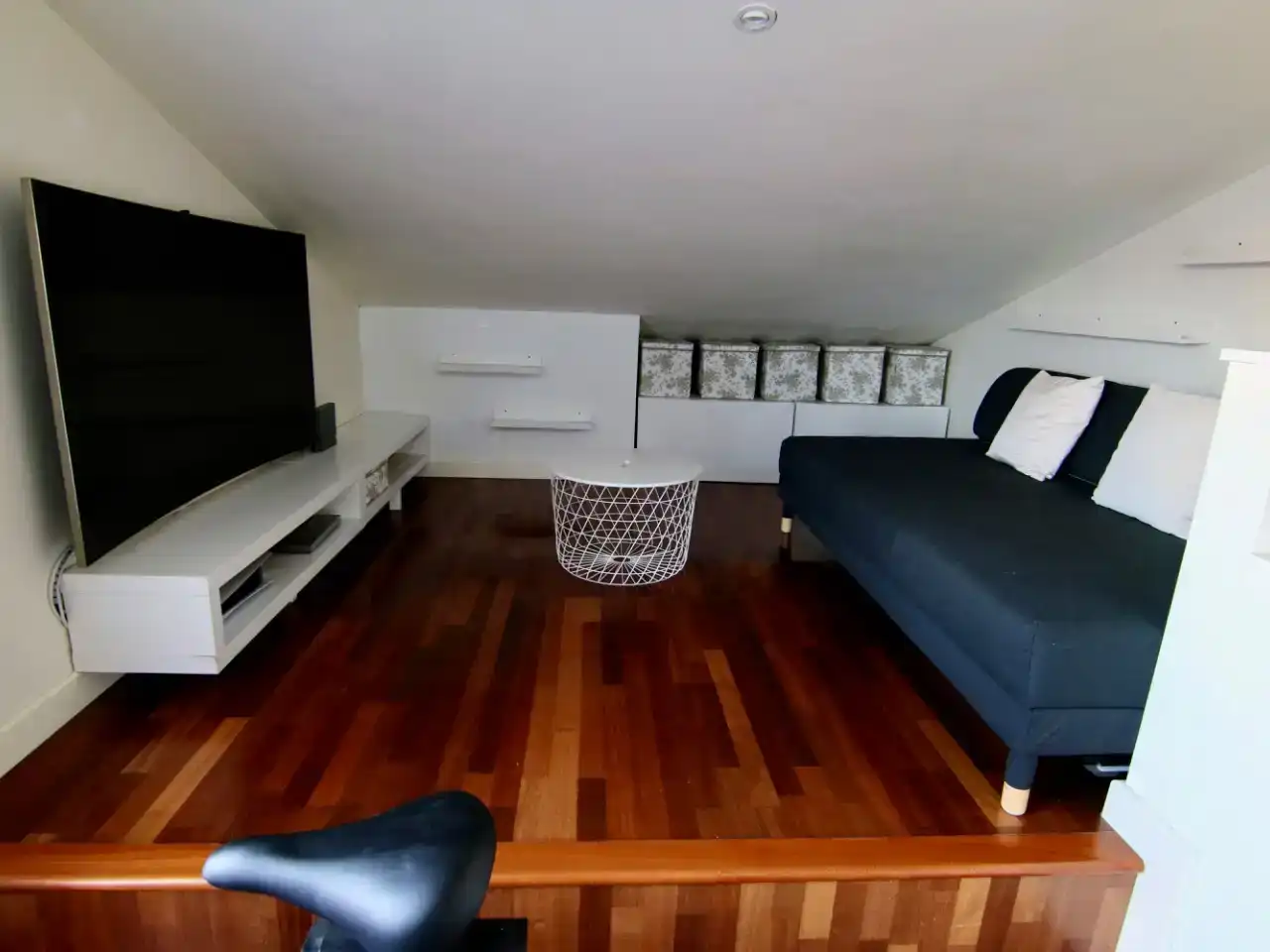 Sala d'estar de Casa o xalet en venda en Mairena del Aljarafe amb Aire condicionat i Piscina