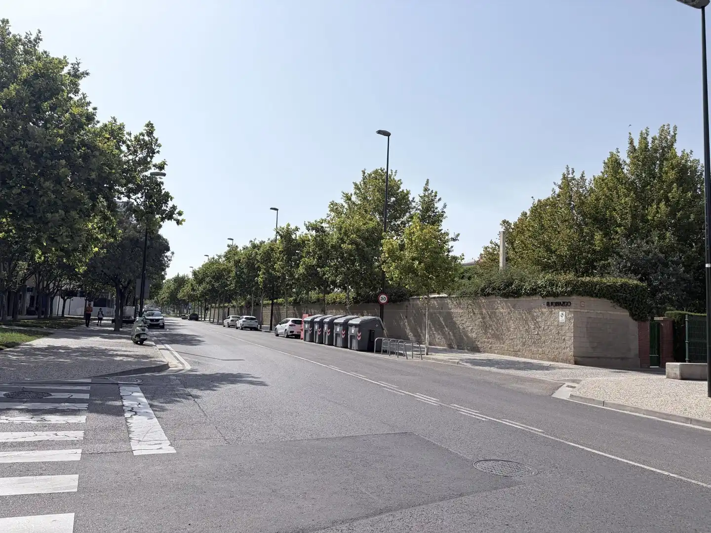 Außenansicht von Wohnung zur Miete in Zaragoza mit Klimaanlage, Heizung und Terrasse