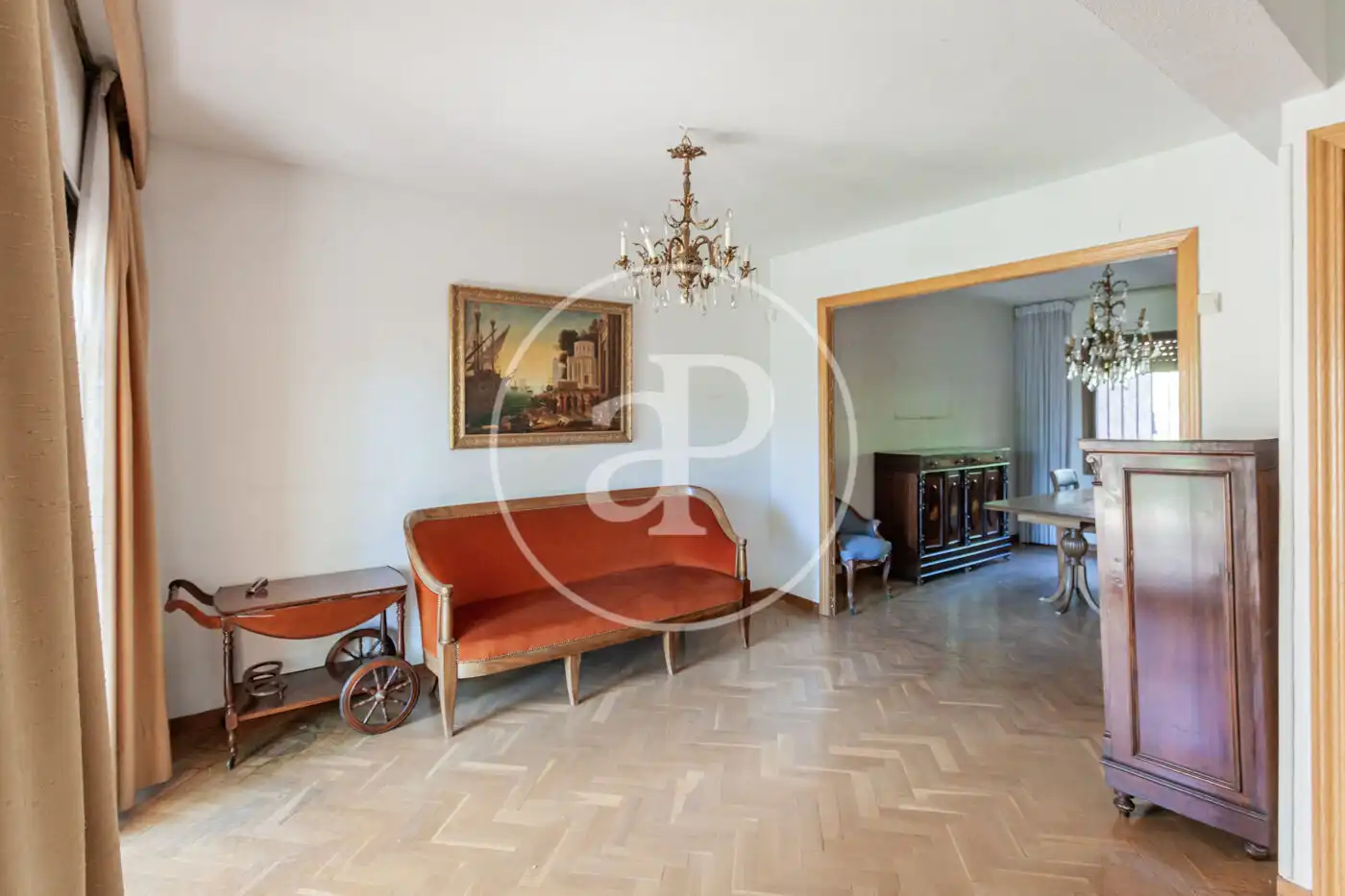 Sala d'estar de Casa adosada en venda en Madrid amb Calefacció, Jardí privat i Piscina