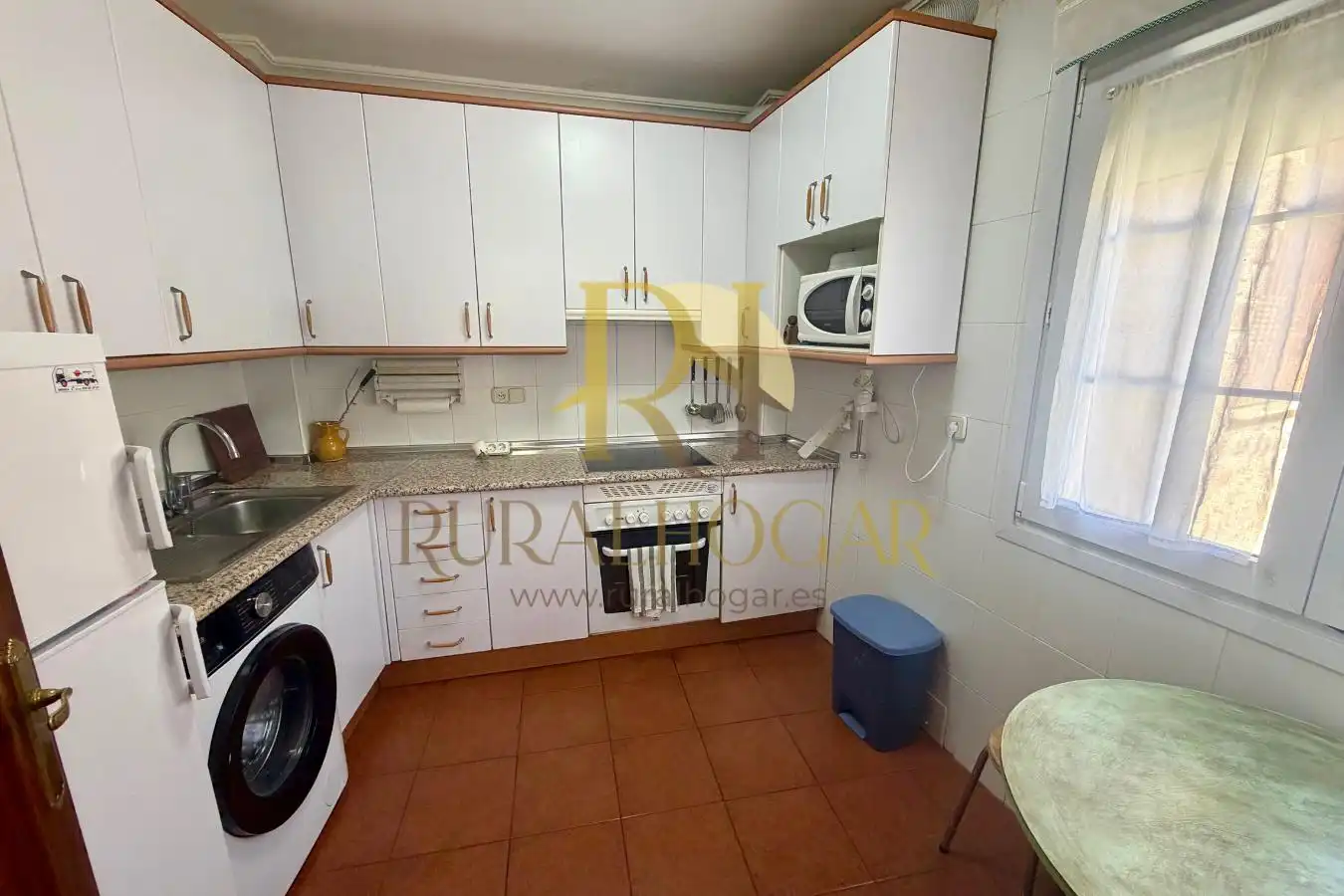 Casa amb terrassa en venda a Plaza de la Fuente Borbullon, imagen 7