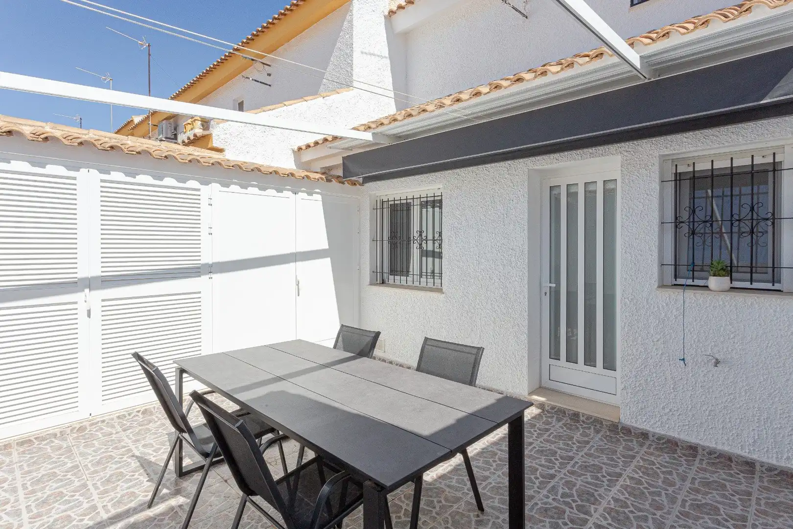 Terrassa de Casa o xalet en venda en Pilar de la Horadada amb Traster, Moblat i Rentadora