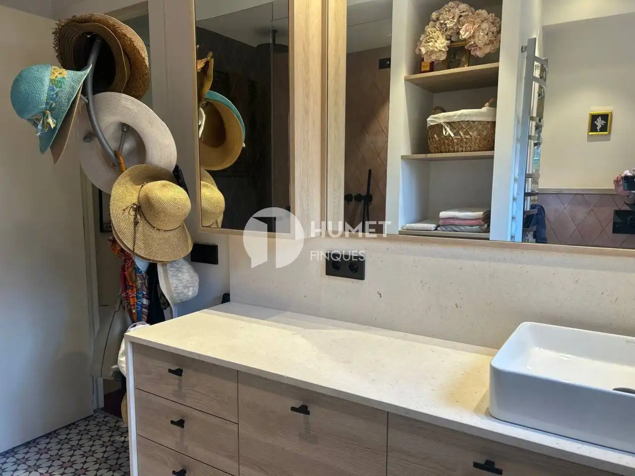 Bathroom of Flat for sale in Sant Cugat del Vallès  with Air Conditioner, Heating and Private garden