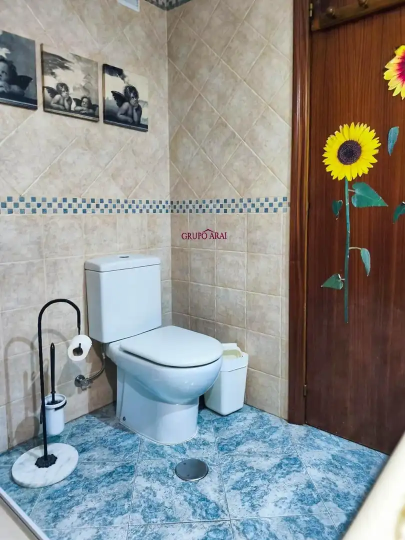 Baño de Piso en venta en Villena