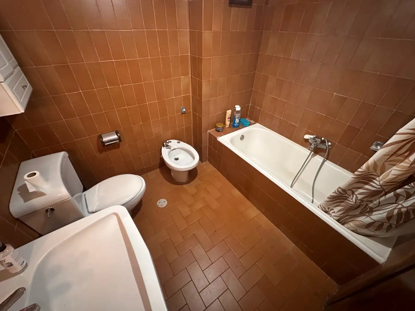 Bathroom of Flat for rent in Cuenca  with Heating, Terrace and Furnished