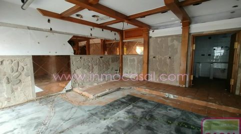 EN VENTA EDIFICIO CENTENARIO EN CABAÑAQUINTA DE 600 METROS CUADRADOS, VARIAS ENTRADAS INDEPENDIENTES Y LOCAL COMERCIAL., imatge 3