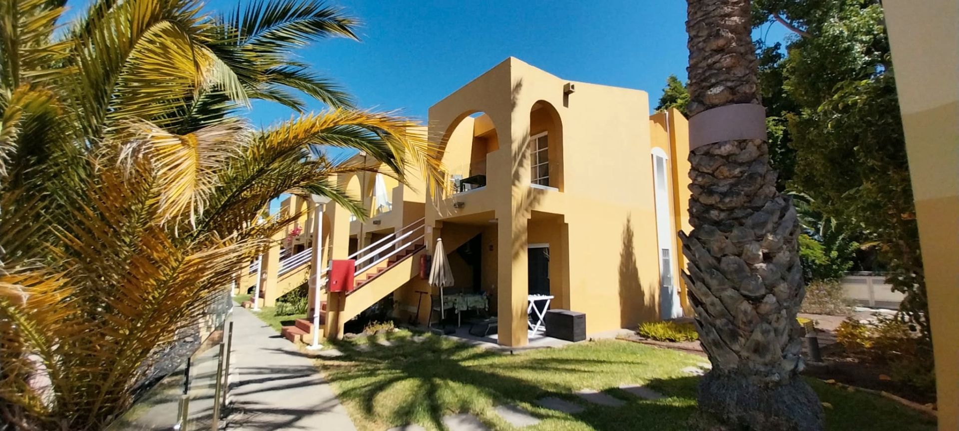 Vista exterior de Apartament de lloguer en San Bartolomé de Tirajana amb Aire condicionat, Calefacció i Moblat
