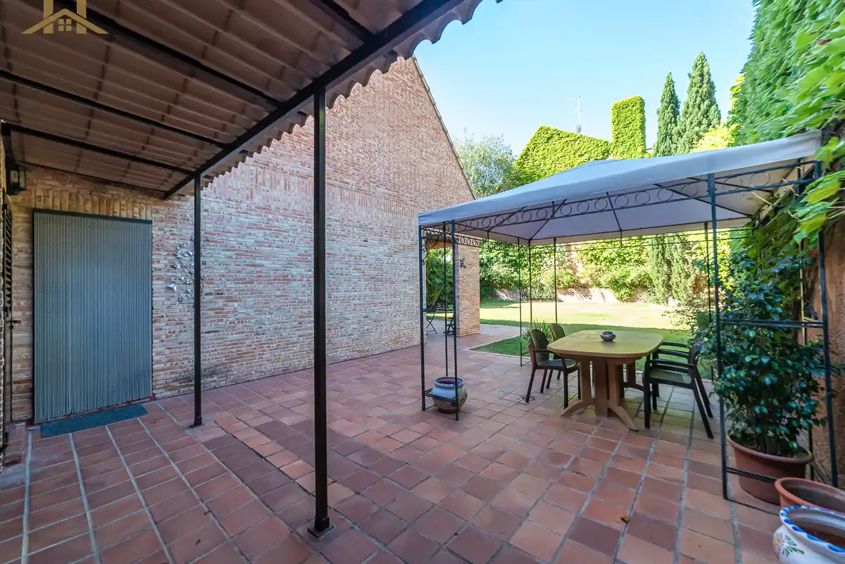 Terrace of Detached homes for sale in Villanueva del Pardillo  with Air Conditioner, Heating and Private garden