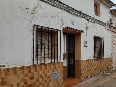 Casa aparellada en venda a C/ Pedronares