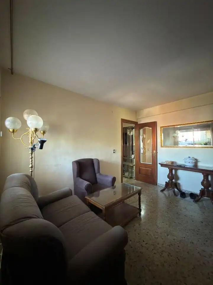 Sala d'estar de Pis en venda en Madrid amb Calefacció i Terrassa