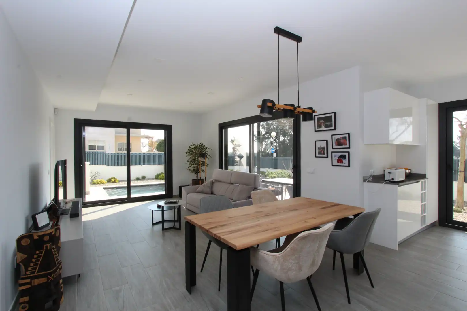 Comedor de Casa o chalet en venta en Montbrió del Camp con Aire acondicionado, Jardín privado y Piscina