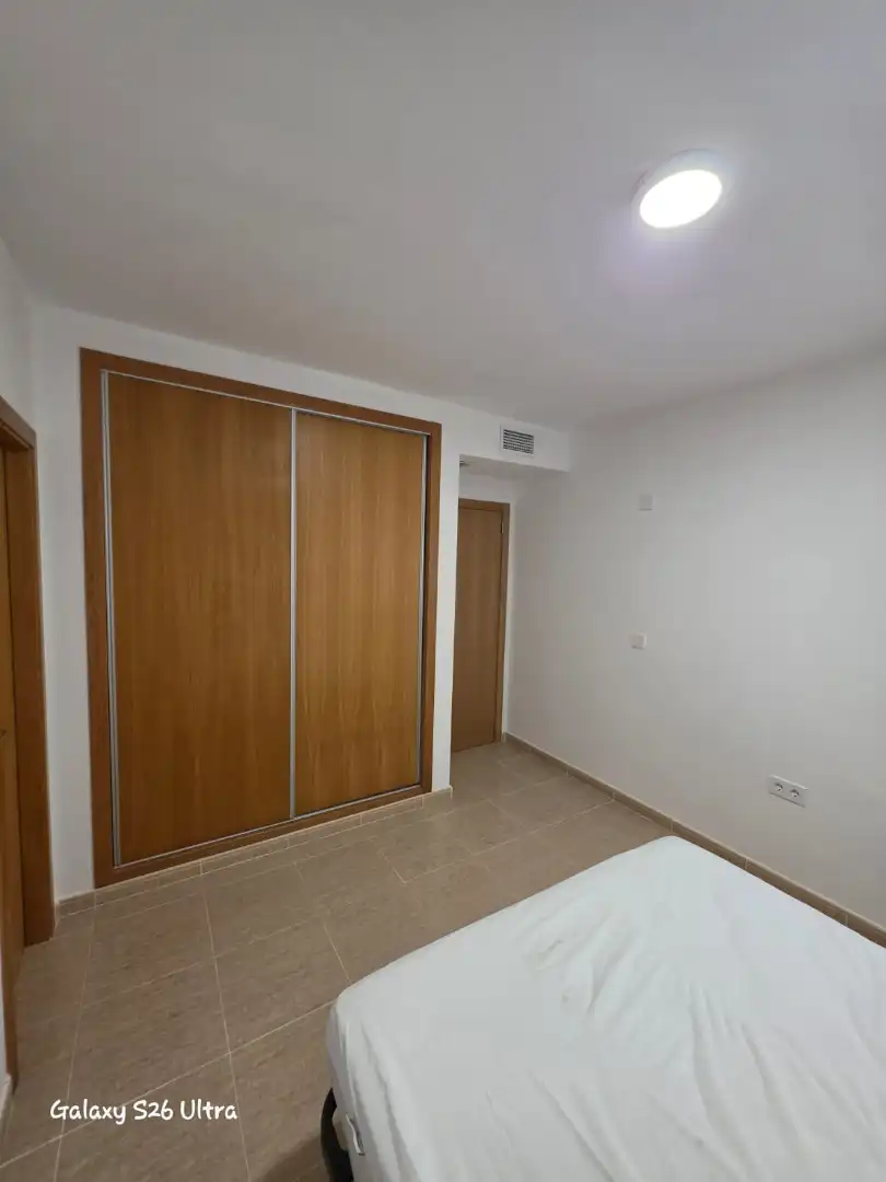 Habitación de Piso de alquiler en Albatera con Aire acondicionado, Trastero y Amueblado