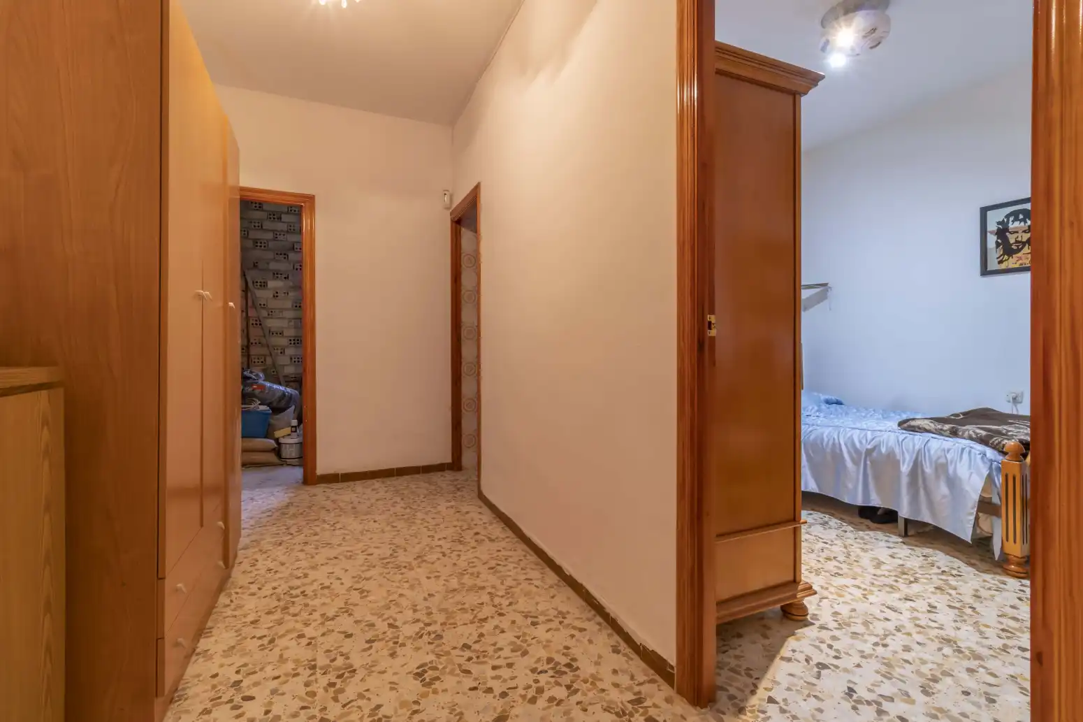 Einfamilien-Reihenhaus zum Verkauf in Brenes mit Terrasse, Möbliert und Balkon