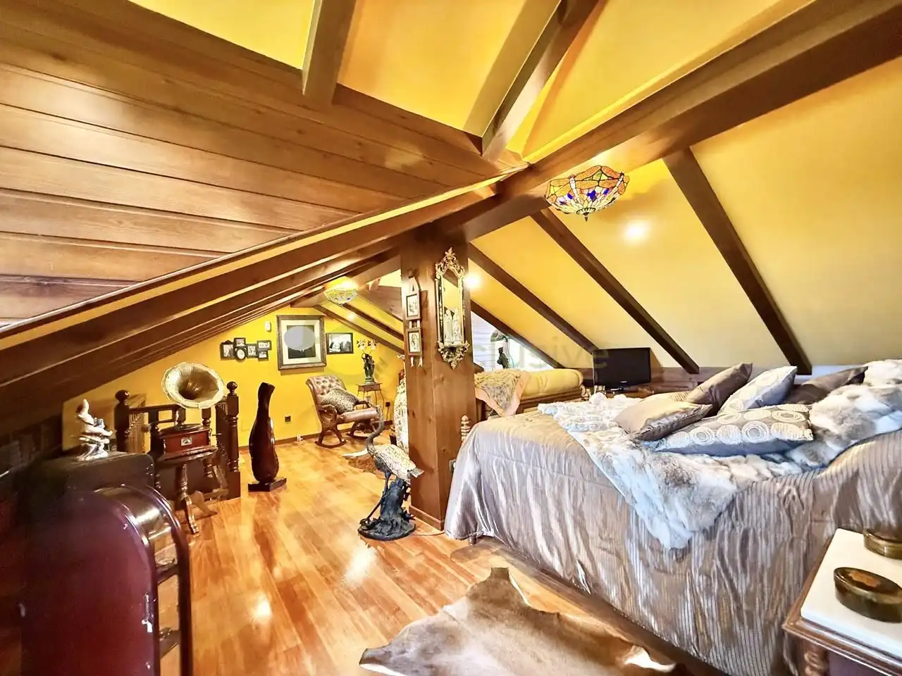 Habitación de Casa o chalet en venta en Castrillón con Calefacción, Jardín privado y Parquet