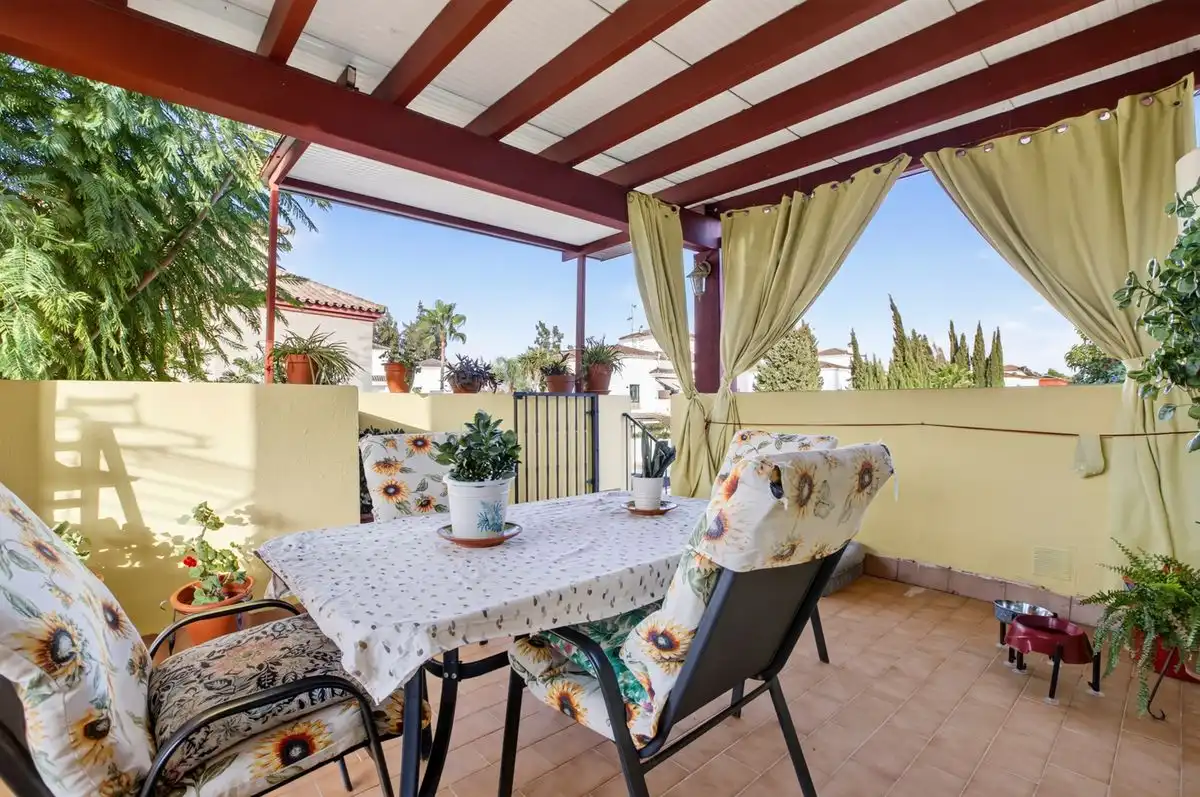 Adosado con terraza en venta en Calle Residencial Ciudad de Cádiz, imagen 2