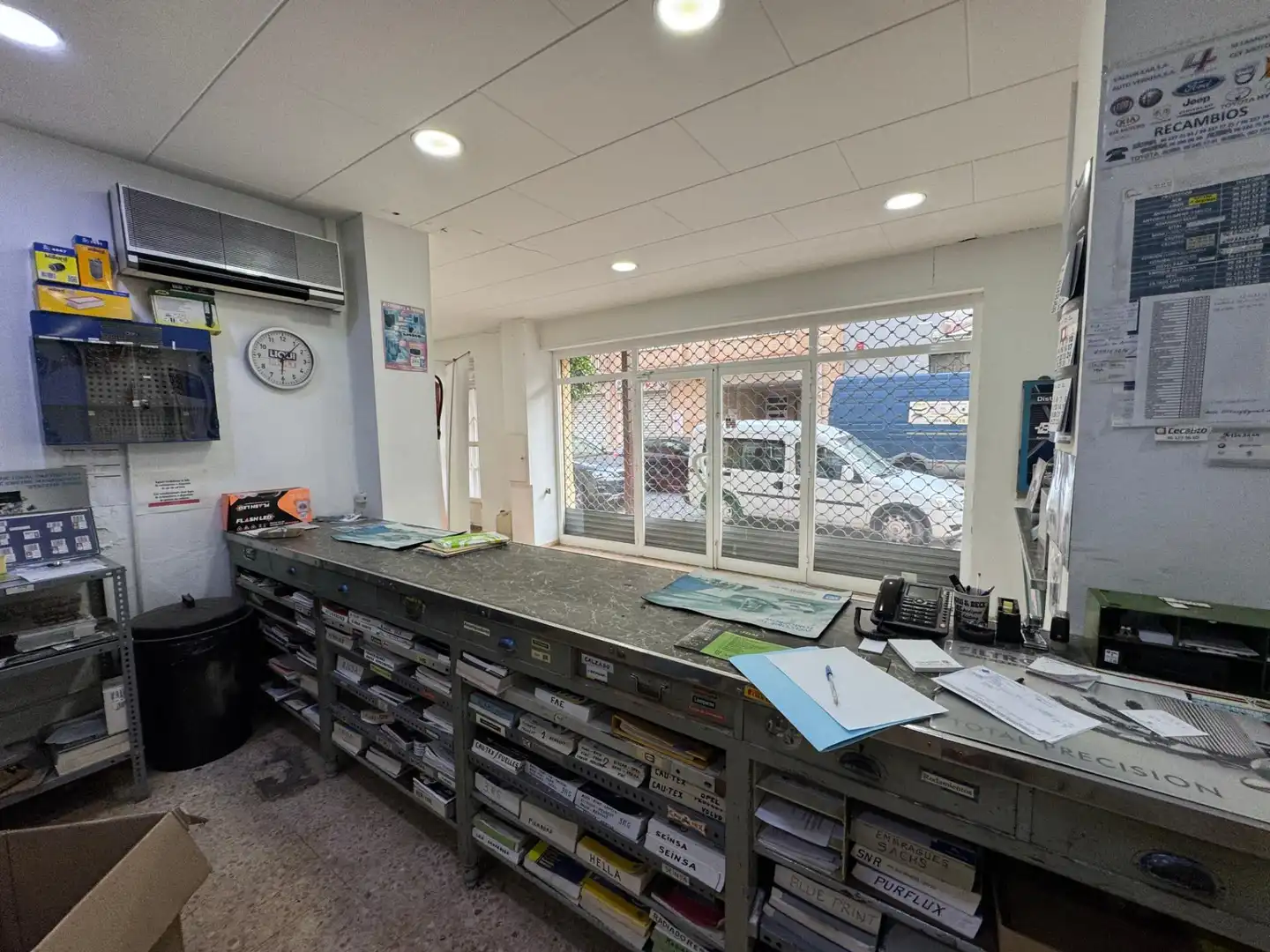 Business premises for sale in Calle Arbres, imagen 3