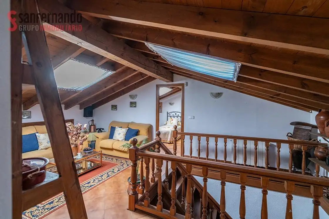 Wohnzimmer von Haus oder Chalet zum Verkauf in Torrelavega  mit Heizung, Privatgarten und Terrasse