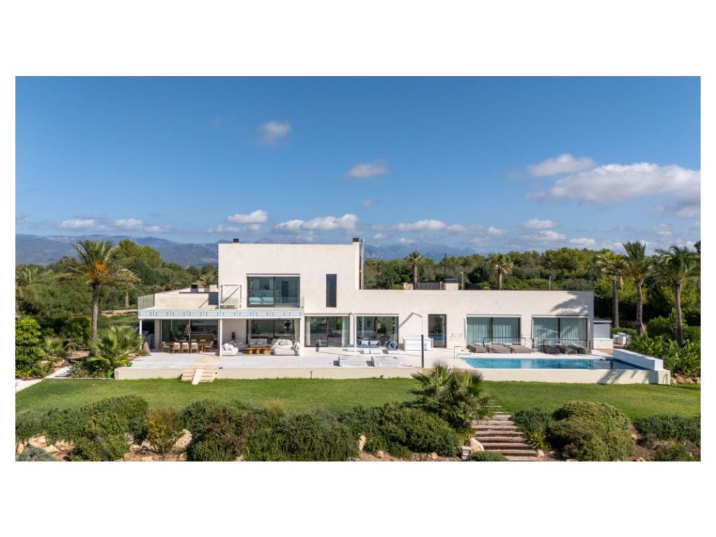 Vista exterior de Finca rústica en venda en  Palma de Mallorca amb Aire condicionat, Jardí privat i Piscina